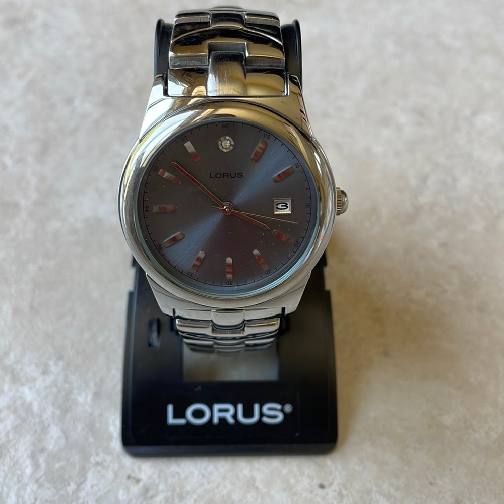 Lorus men quartz watch